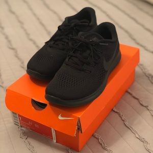 Women’s Nike Free RN, Black